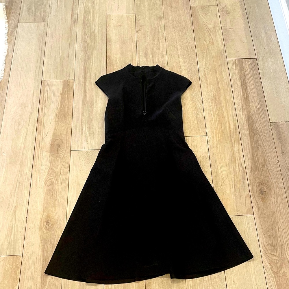 Elegant Akris midnight A-line Dress size 4